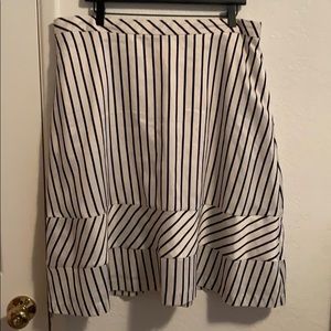 Cream and navy stripped a-line lined skirt